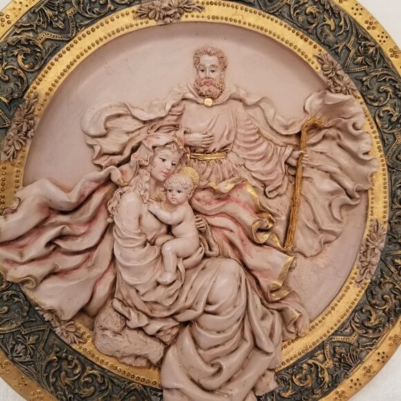 Renaissance Nativity Scene Sculpted Resin 8" 3D Plate Beautiful Art Work - Picture 4 of 8